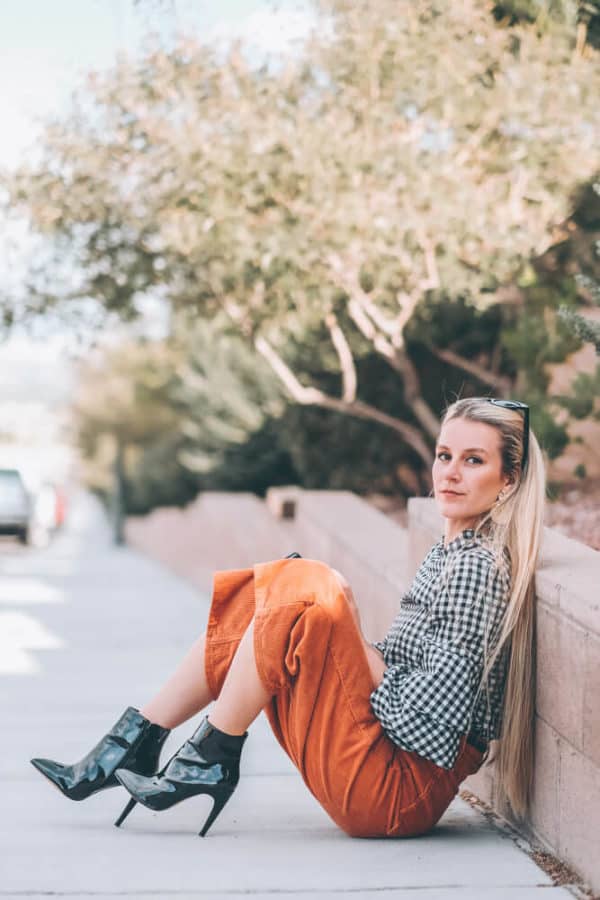 Fall Fashion Trends: Corduroy Culottes. This is one of the must have fall fashion items of the season. They are so flattering on so many different body types and super comfortable. Have you guys tried them? Check out the post and let me know if you would wear them! | www.avenlylane.com #fashion #avenlylane #avenlylanefashion #fallfashion #ootd #falloutfits #falloutfit #boots #booties #culottes #falltrends #fashiontrends