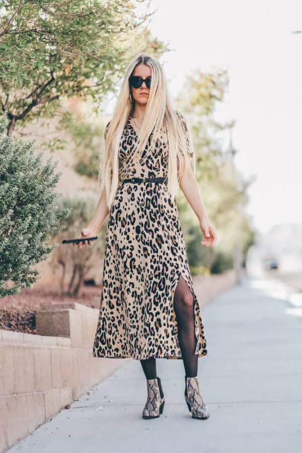 You have to add this leopard print dress to your fall must haves! No fall outfit will be complete without a leopard dress! www.avenlylane.com #avenylanefashion #avenlylane #fallfashion #falloutfits #outfits #dresses #leopardprint #ootd