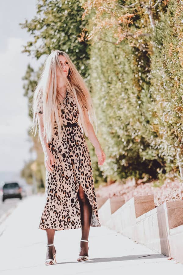 My Favorite Must Have Fall Dress to Wear with Tights. Leopard is a major fall trend this year and I couldn't be happier about it! I love finding new ways to style these fall dresses and wearing them with tights and heels or boots makes for the perfect fall or winter outfit! Let me know what you think on www.avenlylane.com | #AVENLYLANE #dress #dresses #falloutfits #falldresses #fallstyle #styleinspiration #style #outfits #fashion #fallfashion 