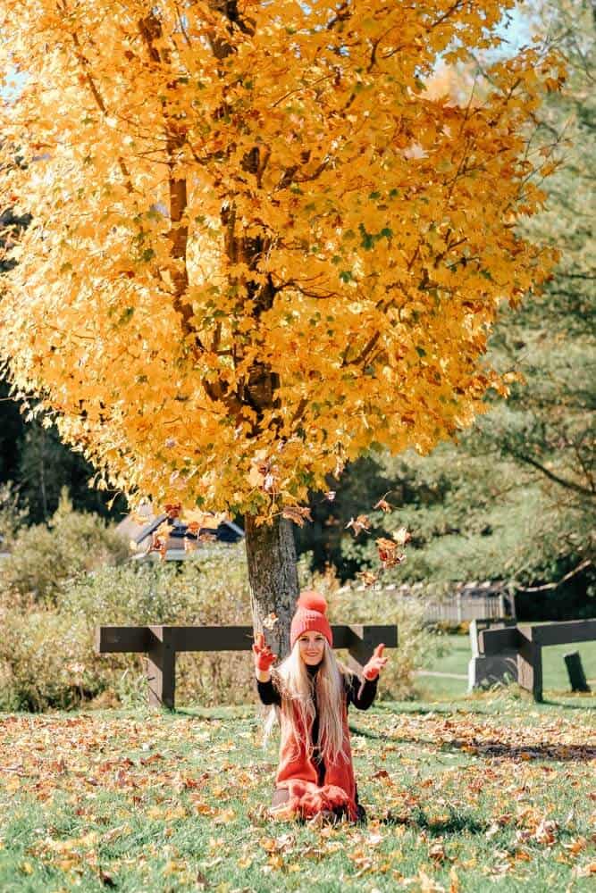 Fall leaves! Vermont's Best Kept Secret, Fall Photos Waterbury Reservoir. Our fall photoshoot for couples! #fall #autumn #fashion #fallfashion #fallleaves #vermont #AVENLYLANE #AVENLYLANETRAVEL #fallphotoshootcouples #falloutfits #fallphotography