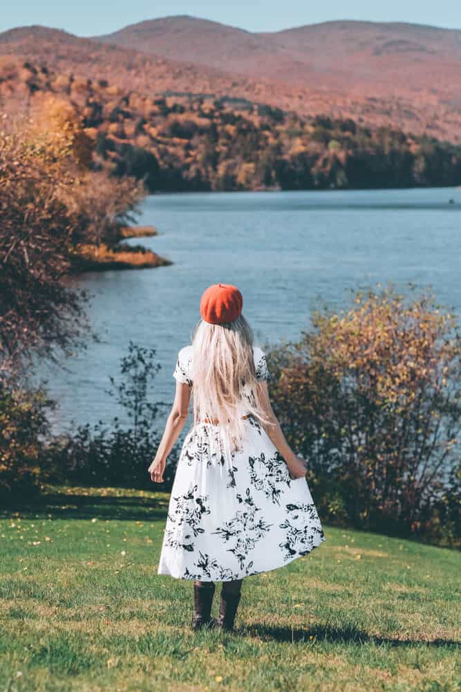 Fall leaves! Vermont's Best Kept Secret, Fall Photos Waterbury Reservoir. Our fall photoshoot for couples! #fall #autumn #fashion #fallfashion #fallleaves #vermont #AVENLYLANE #AVENLYLANETRAVEL #fallphotoshootcouples #falloutfits #fallphotography