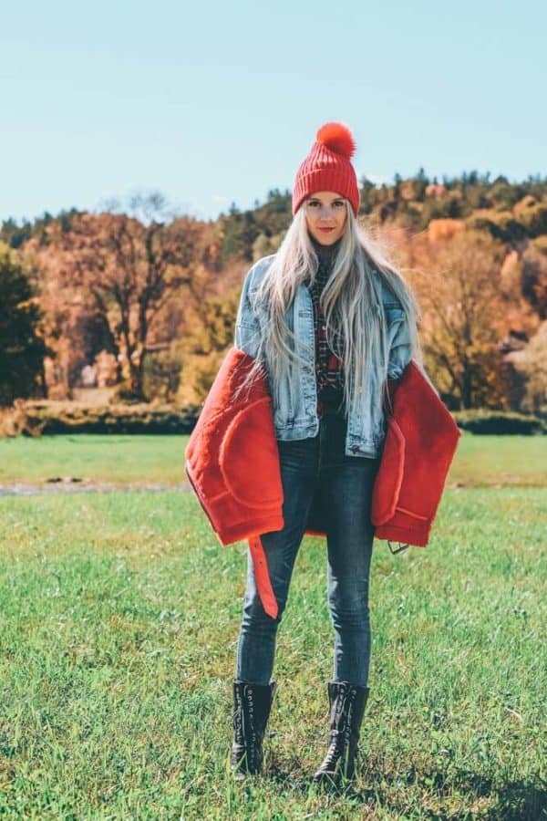 Stowe Vermont Fall Foliage - What to wear to Vermont in the Fall #fall #vermont #travelstyle #travel #stowevermont #fallfashion #falloutfits #avenlylanefashion #avenlylanetravel #avenlylane | www.avenlylane.com