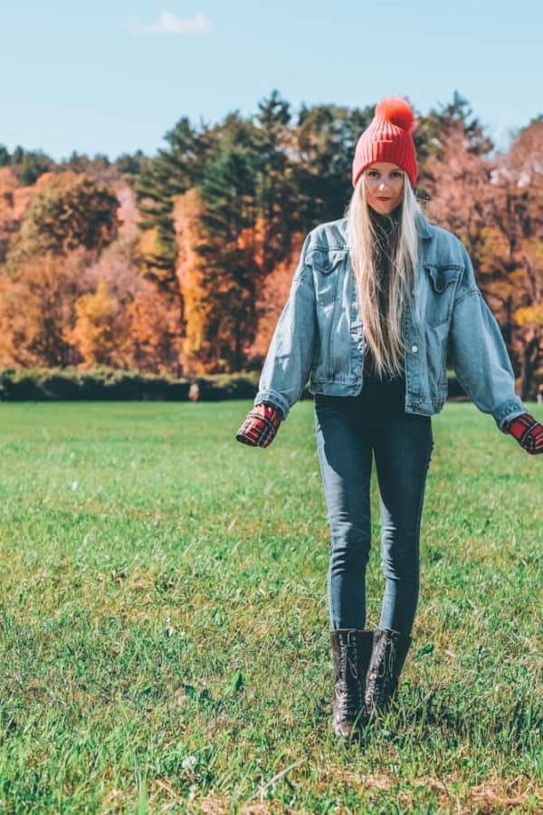 The Perfect Distressed Oversized Denim Jacket for Fall. Fall fashion must have - Denim Jacket! If you are searching for The Perfect Distressed Oversized Denim Jacket these are by far the best stores to look so you can create the perfect fall outfit. #fallfashion #style #denim #fashionoutfits #fashion #styleblogger #styleinspiration #denimjacket #zara #asos #fashionblogger #falloutfits #AVENLYLANE #AVENLYLANEFASHION #AVENLYLANETRAVEL
