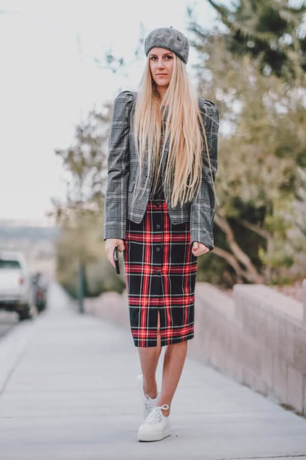 The Perfect Dress to Wear with a Blazer for Fall! Who doesn't love a good plaid blazer you can basically where with anything? Get all the details at www.avenlylane.com #falloutfits #dresses #dress #blazer #blazers #fashion #styleinspiration #plaid #fallmusthaves #beret #AVENLYLANEFASHION #AVENLYLANE 