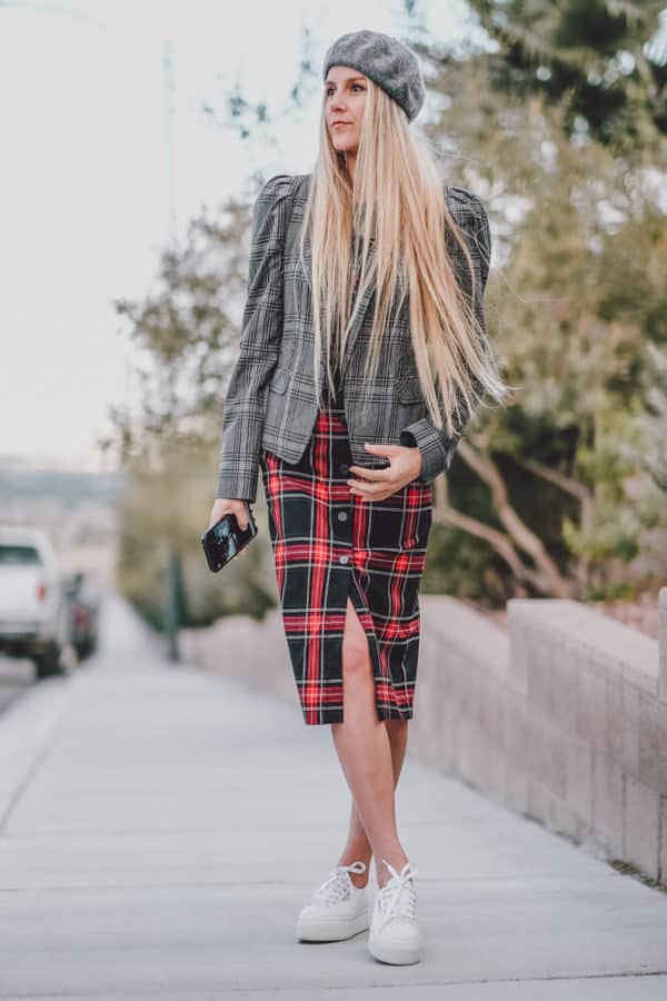 The Perfect Dress to Wear with a Blazer for Fall! Who doesn't love a good plaid blazer you can basically where with anything? Get all the details at www.avenlylane.com #falloutfits #dresses #dress #blazer #blazers #fashion #styleinspiration #plaid #fallmusthaves #beret #AVENLYLANEFASHION #AVENLYLANE 