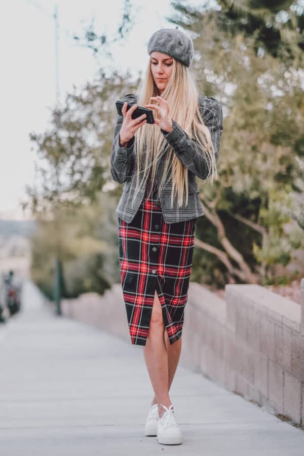 The Perfect Dress to Wear with a Blazer for Fall! Who doesn't love a good plaid blazer you can basically where with anything? Get all the details at www.avenlylane.com #falloutfits #dresses #dress #blazer #blazers #fashion #styleinspiration #plaid #fallmusthaves #beret #AVENLYLANEFASHION #AVENLYLANE 