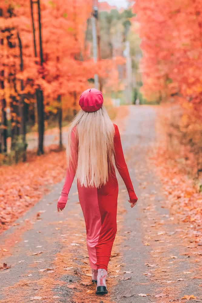 Visiting Warren and Stowe Vermont were my two favorite places we saw! Have you been to Vermont to see the fall foliage? It is the most beautiful place I have ever spent fall! Check out my favorite Pink Dress I wore for the New England Fall! #AVENLYLANEFASHION #AVENLYLANE #AVENLYLANETRAVEL #falloutfits #dresses #fallfashion #fashion #beret #accessories #fashionblogger #lifestyleblogger #blogger