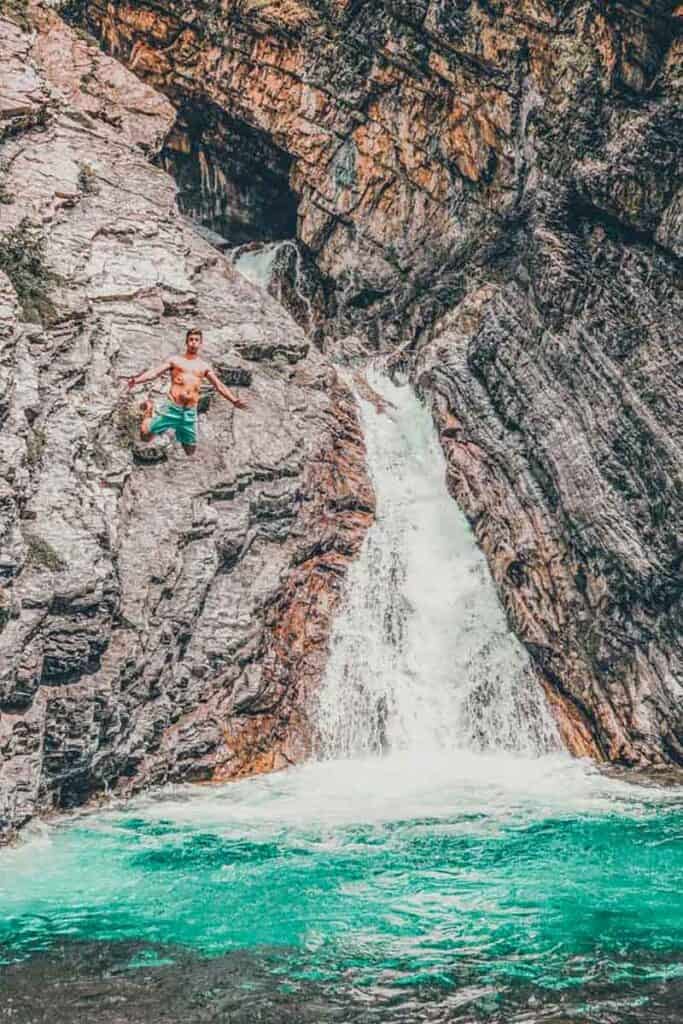 Johnston Canyon Hike in Banff National Park!